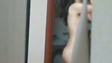 రియాలిటీ కింగ్స్ జంట వాదిస్తూ & రోజంతా తెలుగు హీరోయిన్ సెక్స్ మూవీస్ పిరుదులాడుతున్నారు